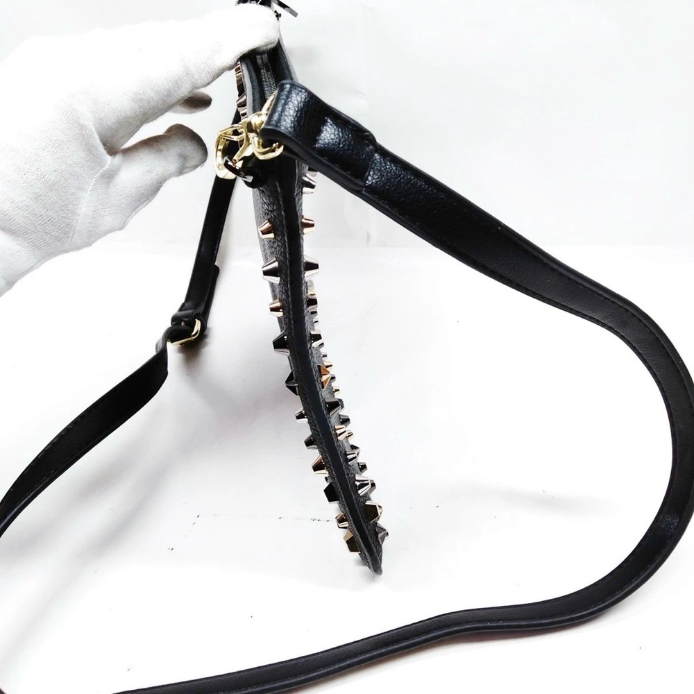 Christian Louboutin Shoulder Bag Black Leather - Picture 5 of 13